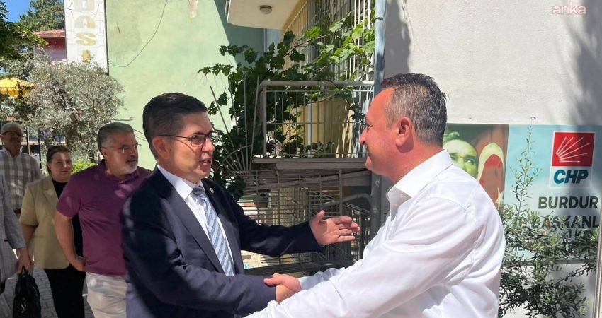 CHP Isparta Milletvekili Hikmet Yalım Halıcı ile CHP Isparta İl