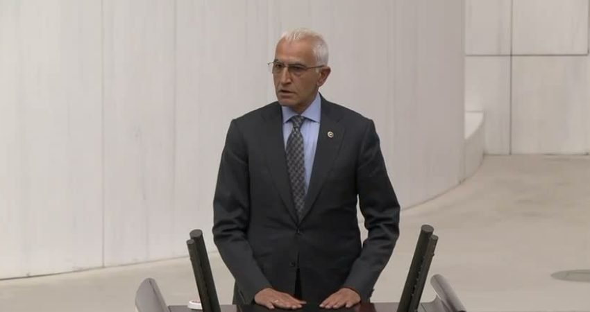 CHP İstanbul Milletvekili Yüksel Mansur Kılınç, "Bugün bir ayrışma ve