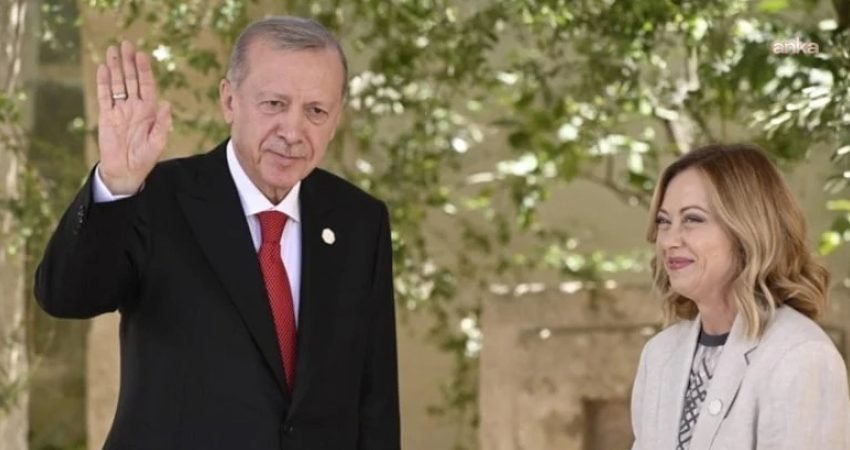 Cumhurbaşkanı Recep Tayyip Erdoğan, İtalya Başbakanı Giorgia Meloni ile telefon