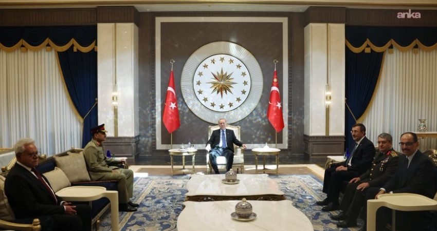 Cumhurbaşkanı Recep Tayyip Erdoğan, Pakistan Savunma Kuvvetleri Komutanı ve Kara