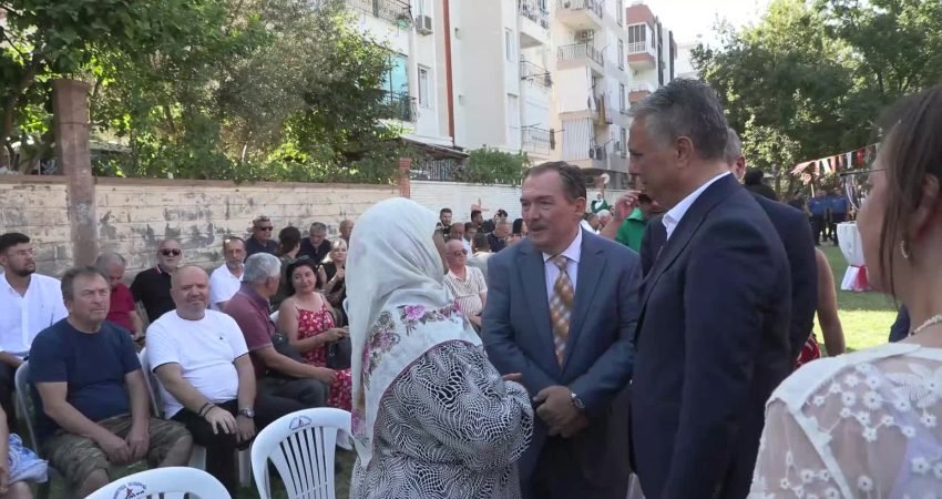 Muratpaşa Belediyesi, caroli hastalığı nedeniyle genç yaşta yaşamını yitiren Cumhuriyet