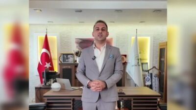 Defne Belediye Başkanı Halil İbrahim Özgün, CHP’den istifa ettiğini ve