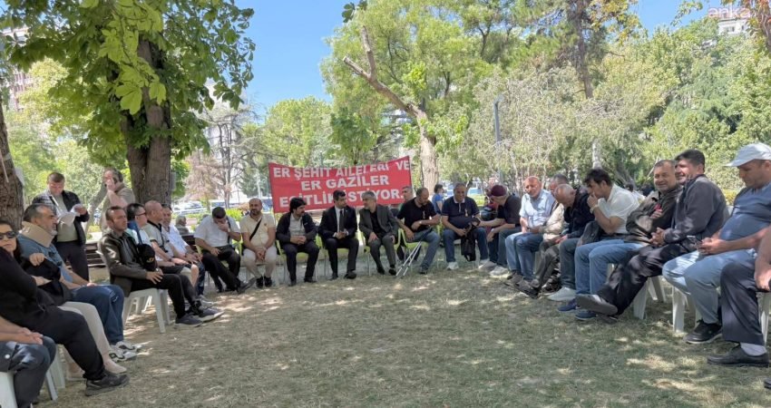 CHP Genel Başkan Yardımcısı Deniz Demir, Güvenpark’ta eşit özlük hakları