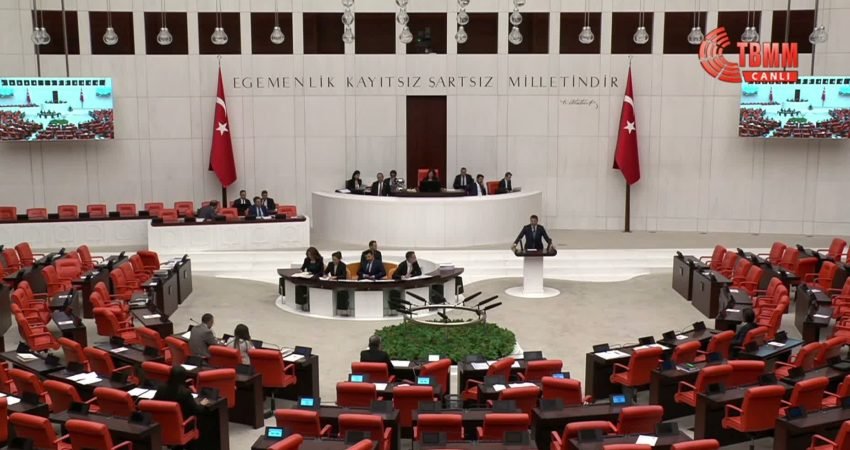 DEVA Partisi Ankara Milletvekili İdris Şahin, 12.Yargı Paketi'ne ilişkin, "
