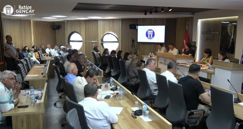 Apollon Tapınağı çevresindeki caminin yapısal sorunlar nedeniyle tahliye edilecek olması