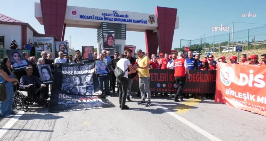 Dilovası'nda kaçak parfüm dolumu yapılan fabrikada çıkan yangında 3'ü çocuk