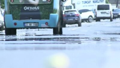 Meteoroloji hava tahmin raporlarına göre sıcaklığın 43 derece ölçüldüğü ancak