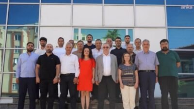 Edremit Belediye Başkanı Mehmet Ertaş ile CHP'li 19 belediye meclis
