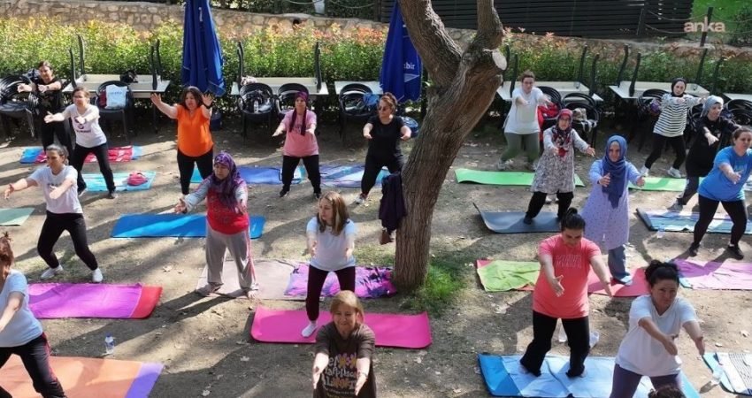 Efeler Belediyesi'nin düzenleyeceği Açık Hava Yoga Etkinliği, bugün Pınarbaşı Mesire