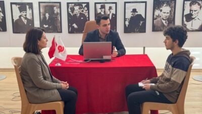 Efeler Belediyesi, üniversite tercih sürecindeki adaylara destek olmak amacıyla 22