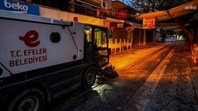 Efeler Belediyesi Temizlik İşleri Müdürlüğü ekipleri, Ayakkabıcılar Çarşısı, Hasır Pazarı ve Zafer