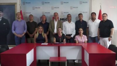 Efes Selçuk Belediye Başkanı Filiz Ceritoğlu Sengel ve CHP'li meclis