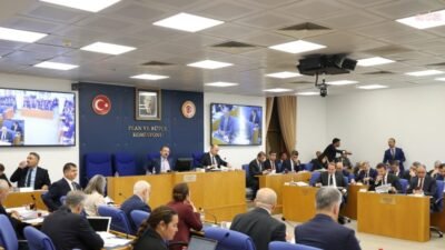 En düşük emekli aylığının 23 bin 552 liraya yükseltilmesi, kamuda