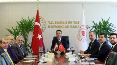 Enerji ve Tabii Kaynaklar Bakanı Alparslan Bayraktar, Irak Dışişleri Bakan