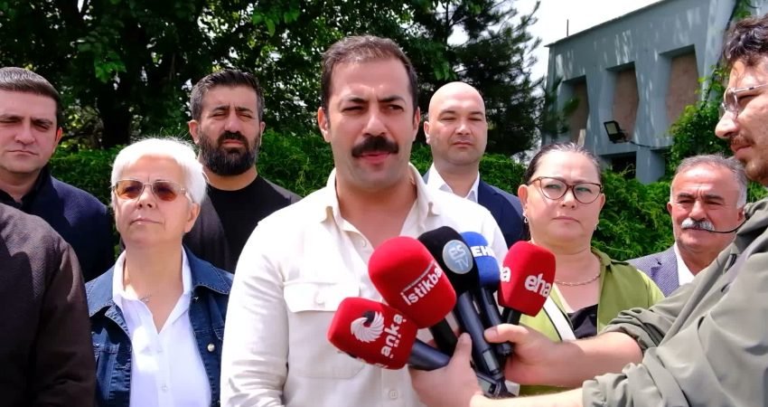  Eski CHP Eskişehir İl Başkanı Talat Yalaz, kentteki 14 ilçe