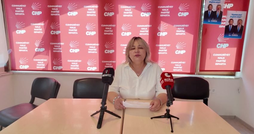 Görevden alınan CHP Isparta Kadın Kolları Başkanı Meliha Yıldırım, görevden
