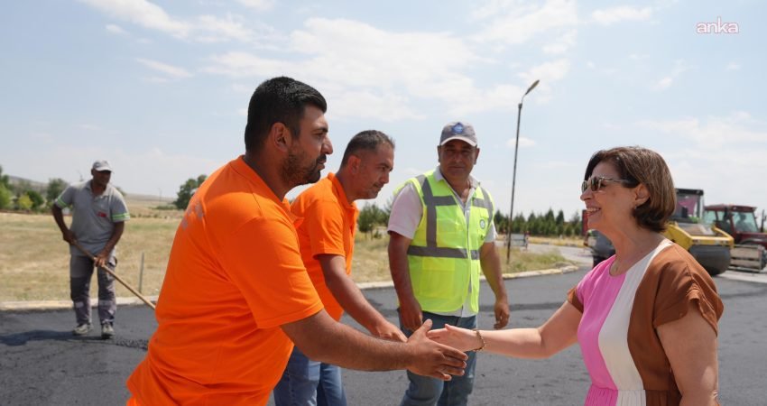 Eskişehir Büyükşehir Belediye Başkanı Ayşe Ünlüce, Çifteler ziyareti kapsamında Yol Yapım