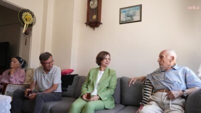 Eskişehir Büyükşehir Belediye Başkanı Ayşe Ünlüce, mahalle buluşmaları kapsamında Osmangazi'de
