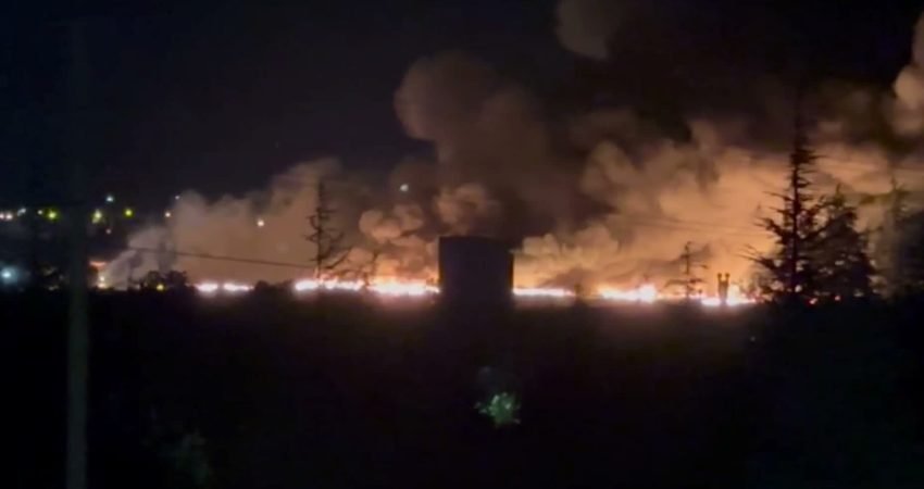 Eskişehir'de bulunan TEI (TUSAŞ Motor Sanayii A.Ş.) fabrikasının yıkama bölümünde