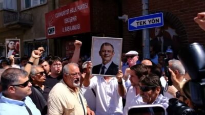 Özgür Özel’in kuracağı yeni partiye destek veren CHP’liler ve görevden