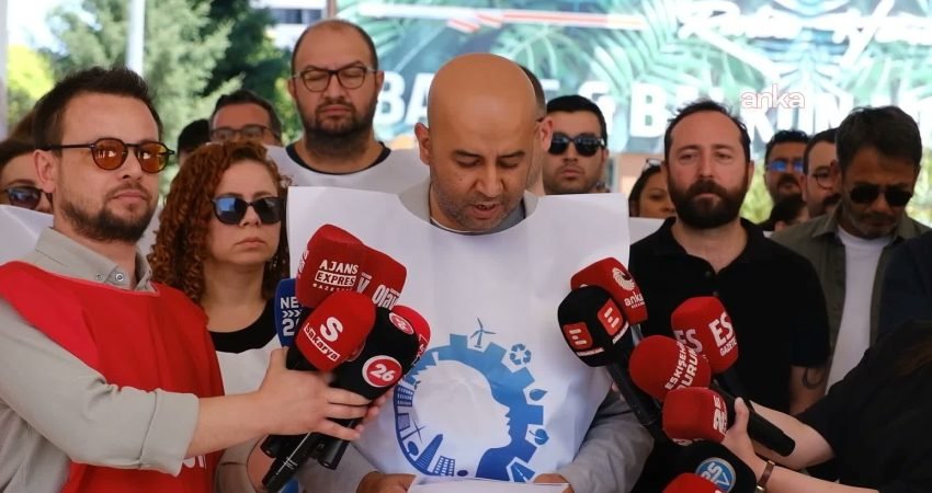 Eskişehir'de Tepebaşı Belediyesi'nde görev yapan mühendislere, bir müteahhit ve ailesi