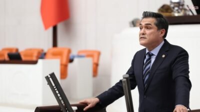 İYİ Parti Sözcüsü Buğra Kavuncu, Etimesgut Belediyesi'ne yönelik operasyona ilişkin,