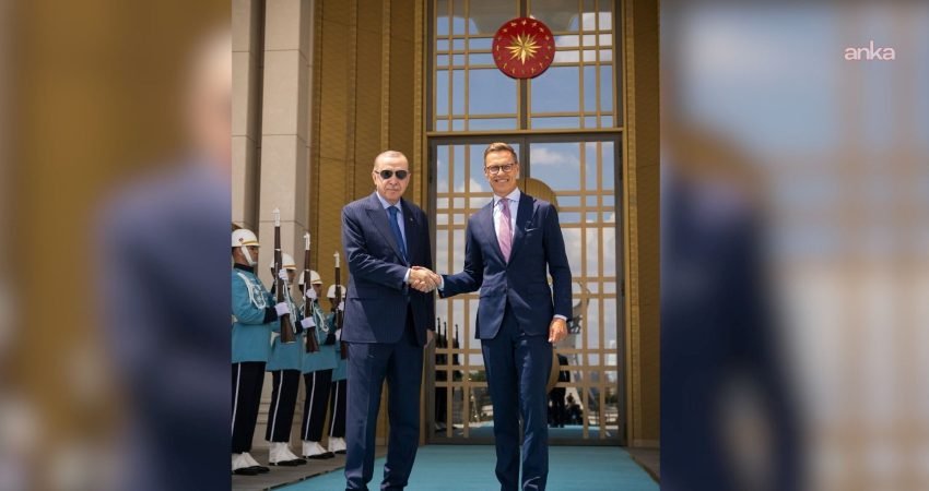 Finlandiya Cumhurbaşkanı Alexander Stubb, Cumhurbaşkanı Recep Tayyip Erdoğan'a, Ankara'da düzenlenen