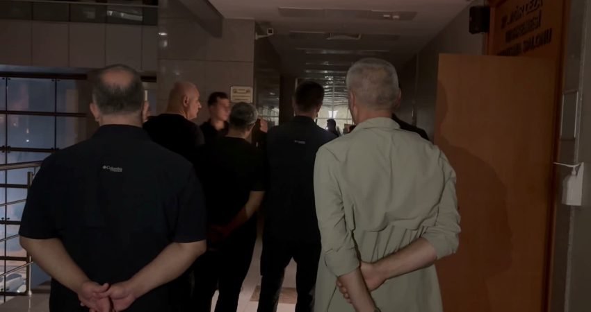Gaziosmanpaşa Belediyesi davasında tutuksuz yargılanan Hakan Bahçetepe’nin eşi Gözde Bahçetepe,