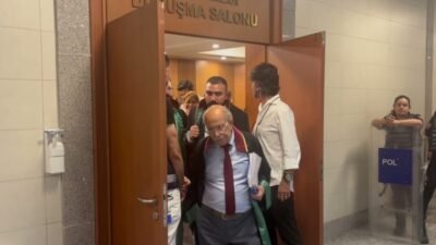 İstanbul 10. Ağır Ceza Mahkemesi heyeti, Gaziosmanpaşa Belediyesi Davası'nda, cezaevinde