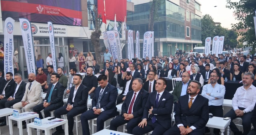 Genç Sağlık Sendikası Genel Başkanlığı'na Osman Kaya yeniden seçildi. 
