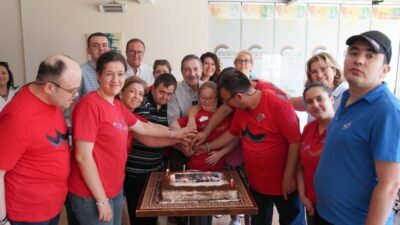 Tepebaşı Belediyesi tarafından özel gereksinimli bireylerin mesleki ve sosyal gelişimlerini