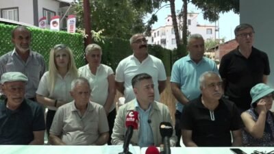 CHP Genel Merkezi tarafından atanan Malatya İl Yönetimi'nin görevden aldığı