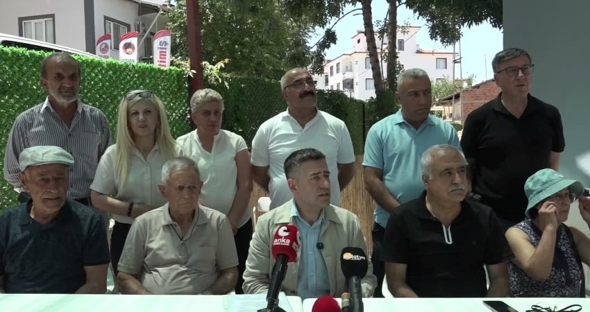 CHP Genel Merkezi tarafından atanan Malatya İl Yönetimi'nin görevden aldığı