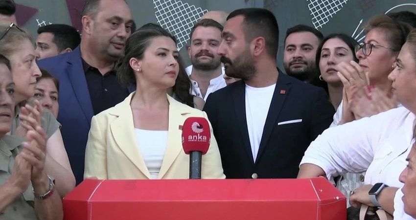 Mahkeme tarafından atanan CHP'nin il yönetiminin, Kadın Kolları ve Gençlik