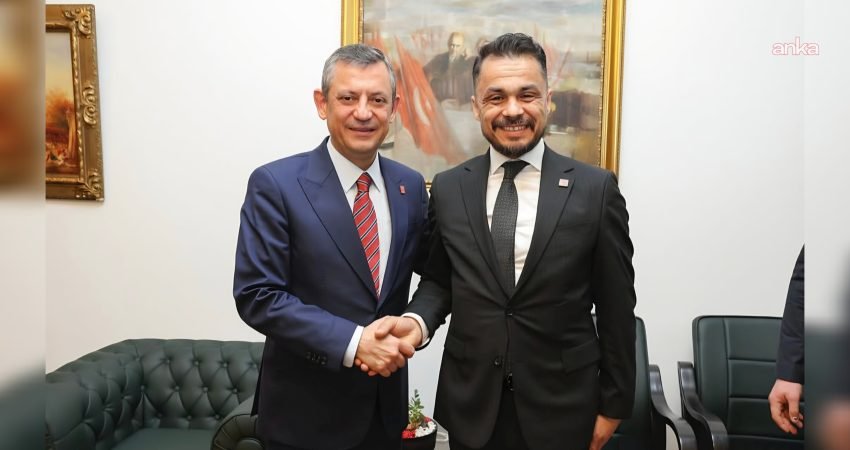 CHP MYK kararlarıyla görevden alınan sonrasında CHP üyeliğinden istifa eden