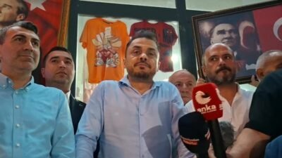 CHP MYK toplantısında alınan kararla görevden alınan 26 il başkanından