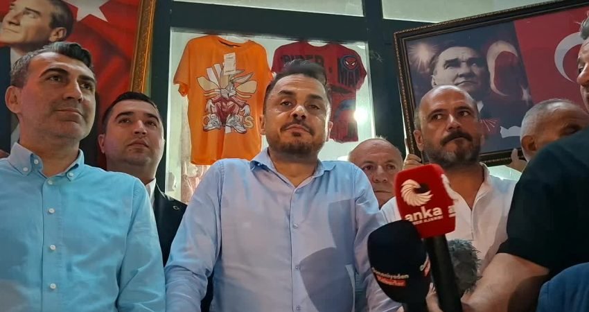 CHP MYK toplantısında alınan kararla görevden alınan 26 il başkanından