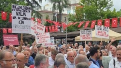 Cumhuriyet Halk Partisi (CHP) Merkez Yönetim Kurulu (MYK) kararıyla görevden