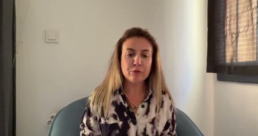 CHP MYK tarafından görevden alınan Aksaray Merkez İlçe Başkanı Yasemin