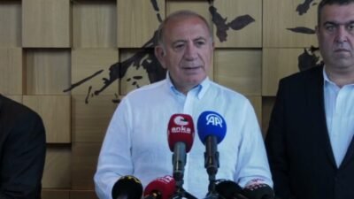 CHP İstanbul İl Başkanı Gürsel Tekin, CHP'ye katılım törenine ilişkin