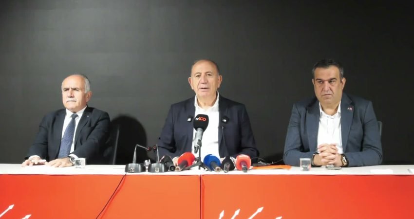 CHP İstanbul İl Başkanı Gürsel Tekin, "Özgür Bey ve arkadaşları