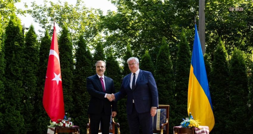 Dışişleri Bakanı Hakan Fidan, Ukrayna Dışişleri Bakanı Andriy Sibiha ile