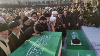 İran'da dört gündür devam eden cenaze törenleri kapsamında eski dini lider Hamaney'in
