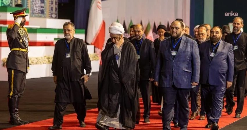 ABD ve İsrail'in düzenlediği hava saldırılarında hayatını kaybeden İran'ın dini