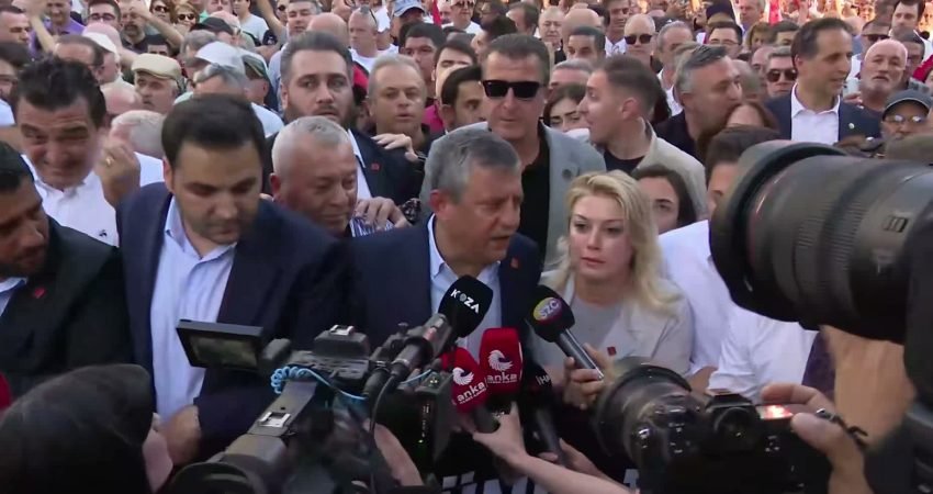 CHP Grup Başkanı Özgür Özel, Çankaya Belediye Başkanı Hüseyin Can