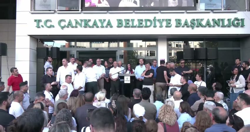 Çankaya Belediye Başkanı Hüseyin Can Güner'in tutuklanmasına karşı Çankaya Belediyesi