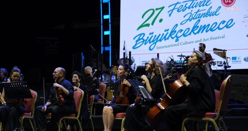 27. Uluslararası İstanbul Büyükçekmece Kültür ve Sanat Festivali’nde müzikseverlerle buluşan