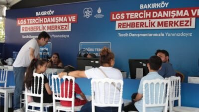 İBB, Liselere Geçiş Sistemi (LGS) kapsamındaki tercih sürecinde, öğrencilerin doğru