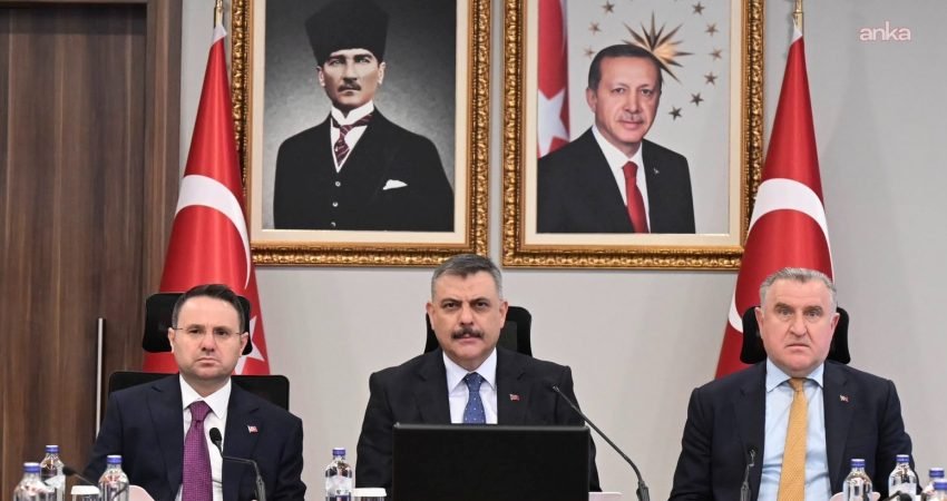 İçişleri Bakanı Mustafa Çiftçi, yeni futbol sezonunda provokatif ve suç