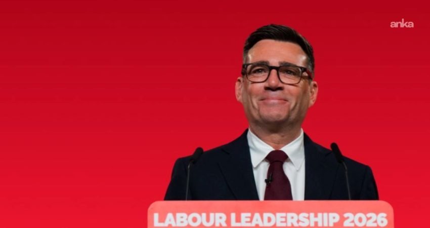 İngiltere'de İşçi Partisi lideri Andy Burnham, Kral III. Charles tarafından başbakan